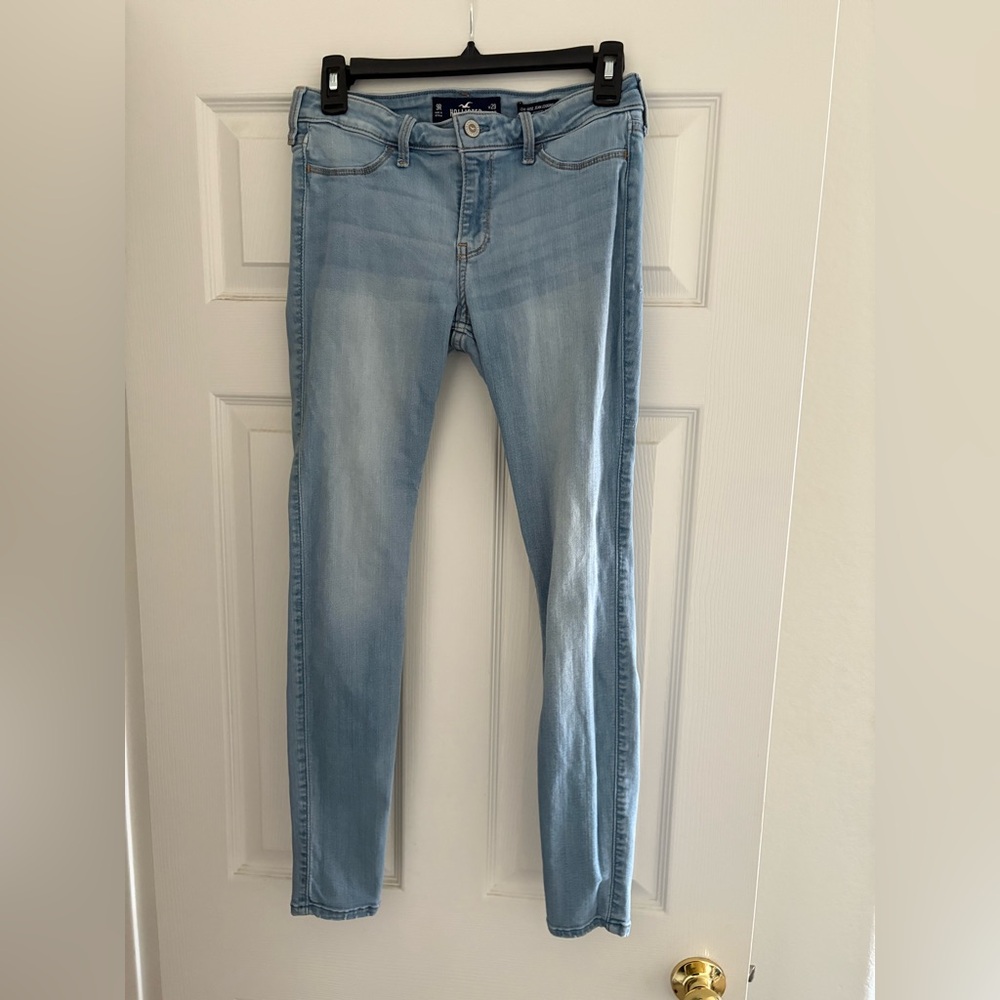 Hollister Light Blue SZ 9R Skinny Jeans